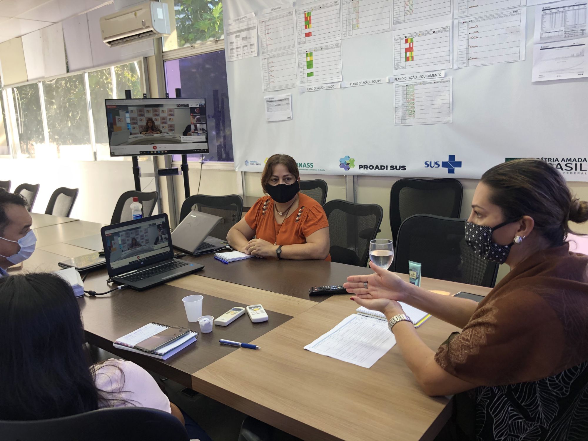 Secretária de Saúde do Amazonas quer união entre Estados para compra de respiradores