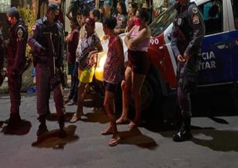 Homem é perseguido por atiradores e morto dentro de casa em Manaus 