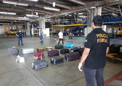 De partida para o Rio de Janeiro, mulher é presa dentro de avião no aeroporto de Manaus