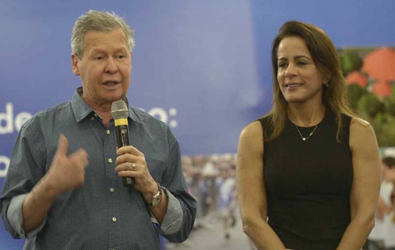 Primeira-dama Elisabeth Valeiko diz que testou positivo para novo coronavírus