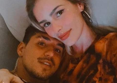 Apaixonados, Gabriel Medina e Yasmin Brunet fazem tatuagem de amor