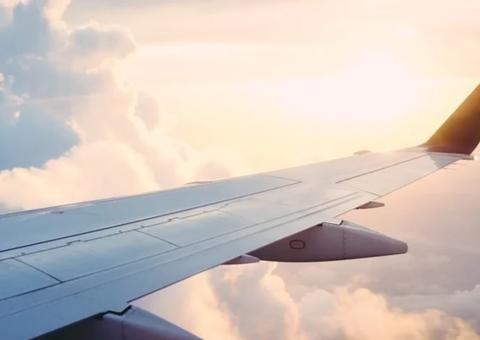 Passageiro de avião terá de pedir para ir ao banheiro