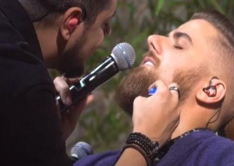 Zé Neto tem barba e cabelo raspados por Cristiano em segunda live da dupla