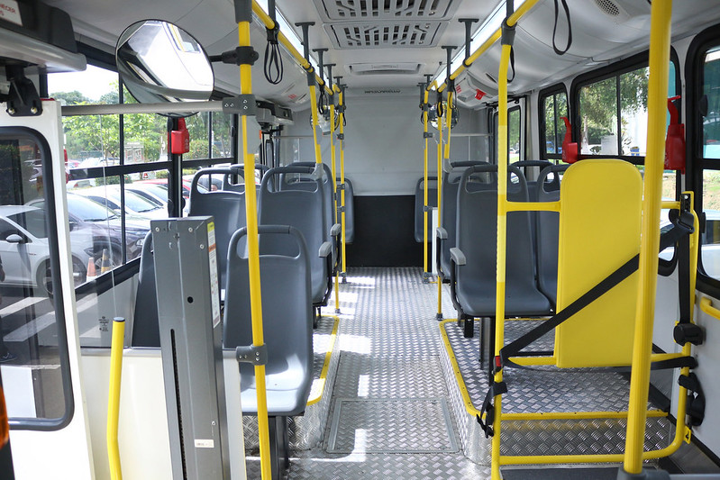 Adolescente é detido após assalto a ônibus em Manaus 