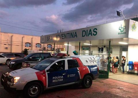 Esfaqueado e brutalmente espancado, jovem é encontrado agonizando em calçada em Manaus