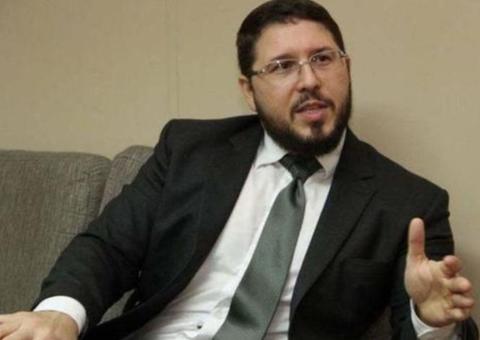 Vice-governador do Amazonas, Carlos Almeida pede demissão do cargo de chefe da Casa Civil