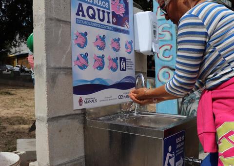 Coronavírus: Pias comunitárias são entregues para população em situação de rua em Manaus