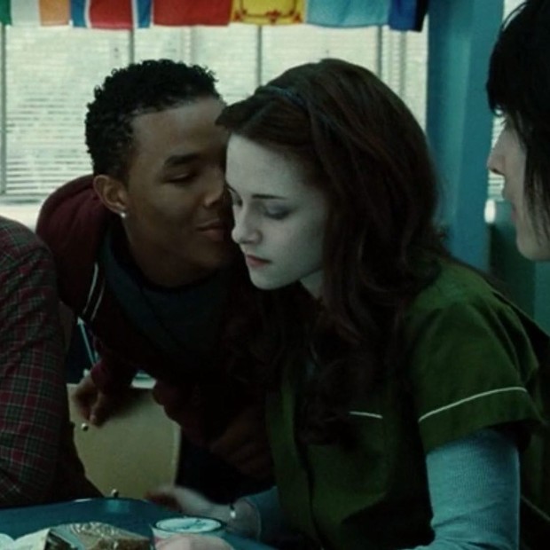 Ator de ‘Crepúsculo’ e namorada são encontrados mortos 