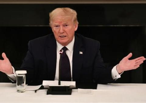 'Hidroxicloroquina? Médicos e enfermeiros estão tomando preventivamente. Eu estou tomando', diz Trump