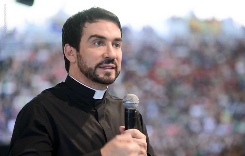 Show de Padre Fábio de Melo no Santuário de Aparecida será exibido na TV