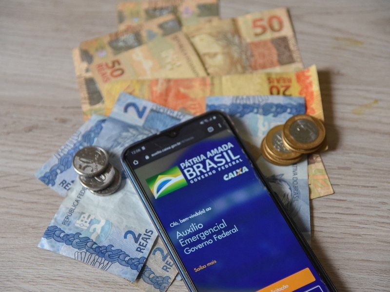 Caixa paga hoje auxílio emergencial para novos aprovados