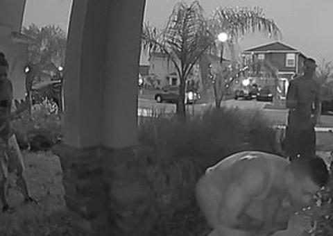 Casal em pânico teme assalto mas trio cerca casa por motivo inusitado