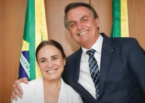 Regina Duarte deixa secretaria de Cultura 