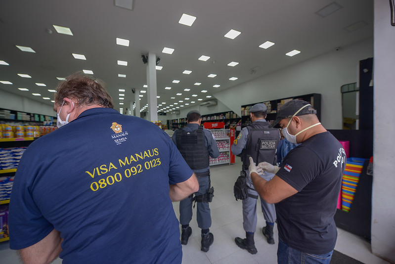 Após denúncia dos funcionários, loja de cosméticos é interditada pela terceira vez em Manaus