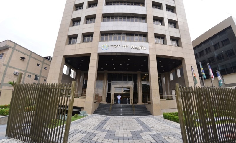TRT suspende prazo de validade de concurso público