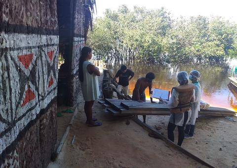 Em Manaus, cestas de alimentos são distribuídas para indígenas da RDS do Tupé e adjacências 