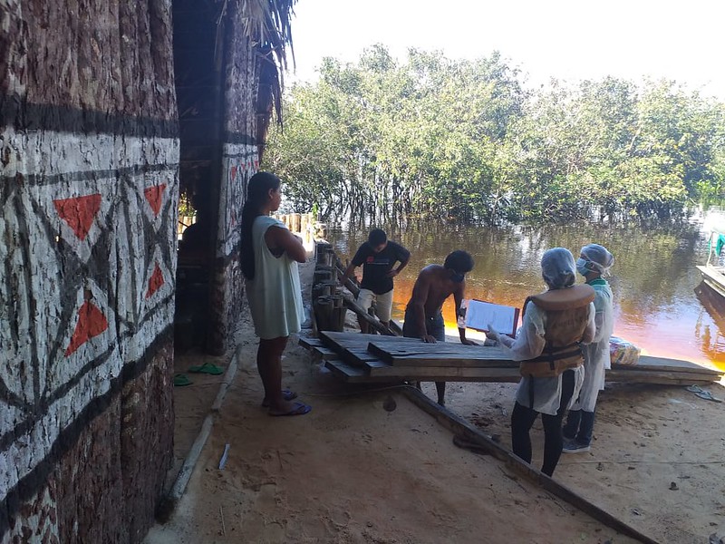 Em Manaus, cestas de alimentos são distribuídas para indígenas da RDS do Tupé e adjacências 