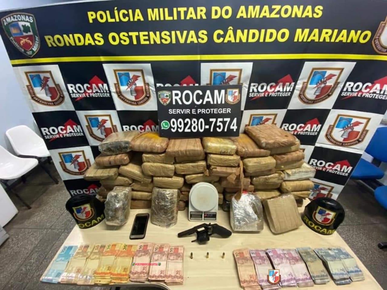 Traficante é preso com mais de 50 Kg de drogas estocados em casa em Manaus