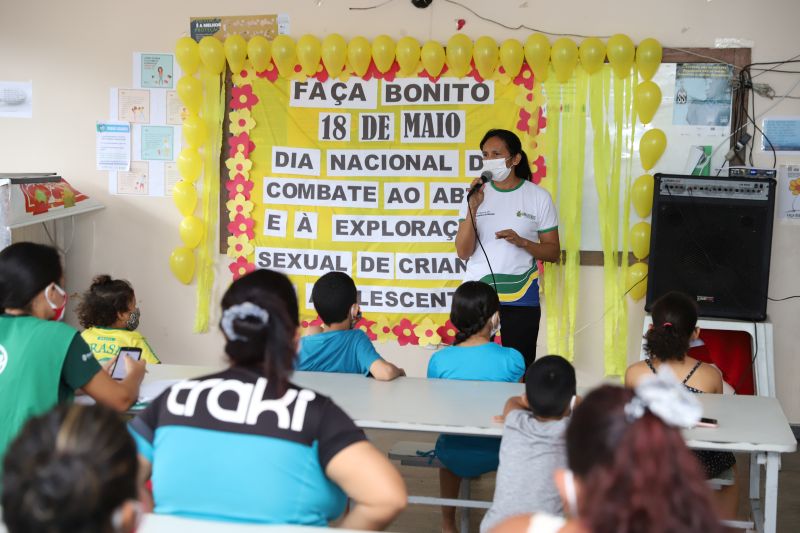 Programação alerta moradores de abrigo sobre abuso a criança e jovens em Manaus