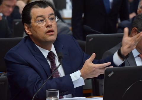 Eduardo Braga destina emenda de R$ 2 milhões para ampliar testagens da Covid-19 no Amazonas