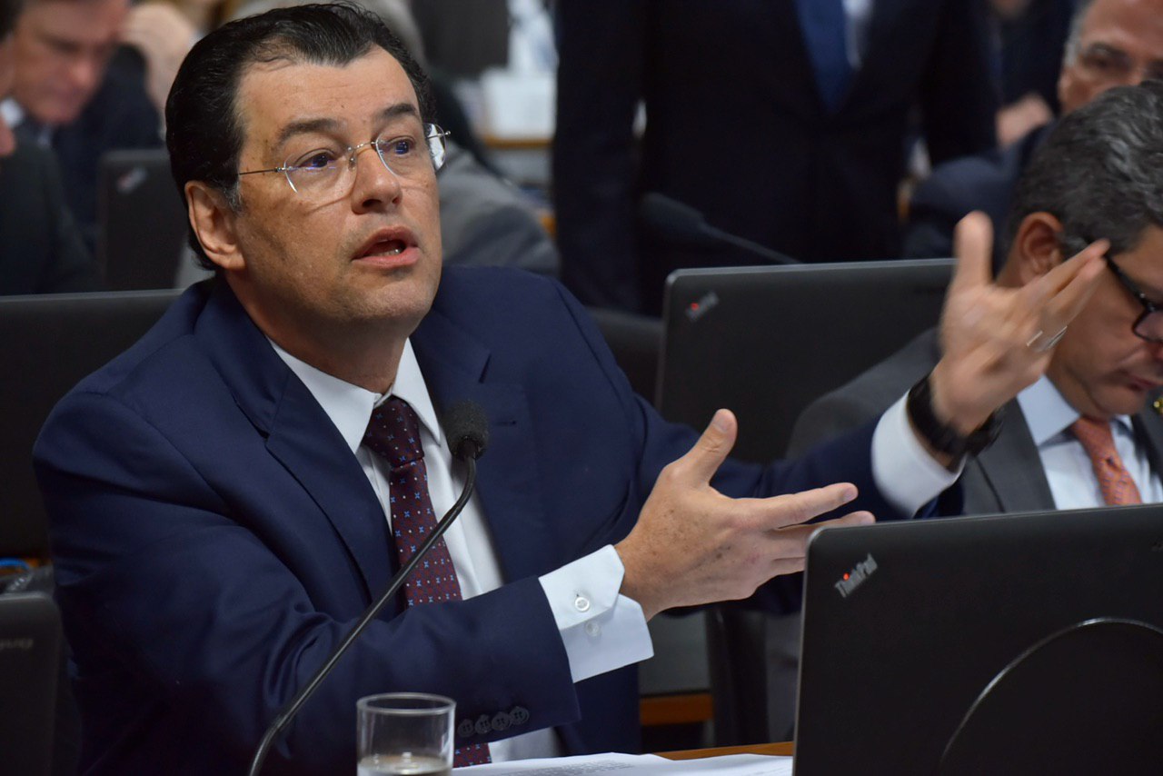 Eduardo Braga destina emenda de R$ 2 milhões para ampliar testagens da Covid-19 no Amazonas