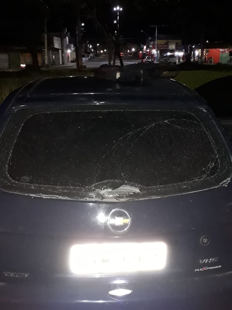 Após perseguição policial, grupo é preso e carro roubado é recuperado em Manaus 