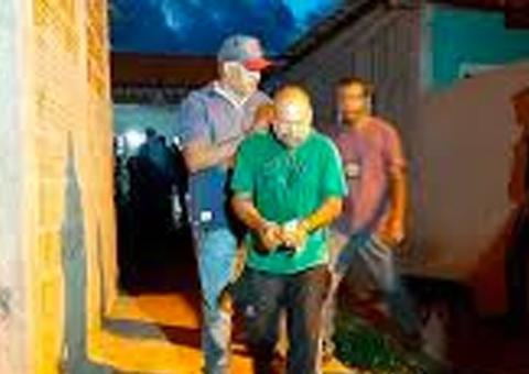 Filha de serial killer que ajudou pai a matar sete pessoas é indiciada por homicídios 