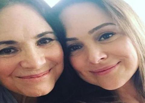 Gabriela Duarte faz carta aberta rejeitando posição política da mãe, Regina Duarte