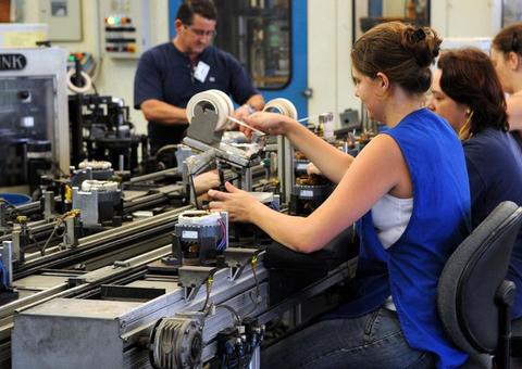 Micro e pequenas empresas vão poder adiar pagamento do Simples Nacional