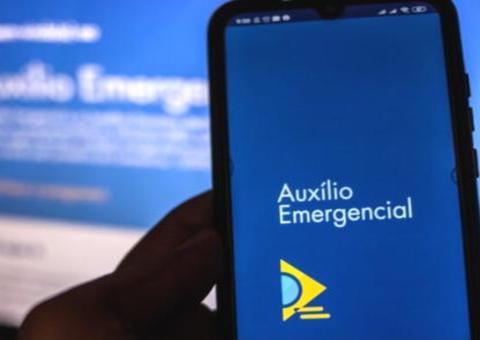 Trabalhadores descobrem que 'estão mortos' ao terem auxílio emergencial negado