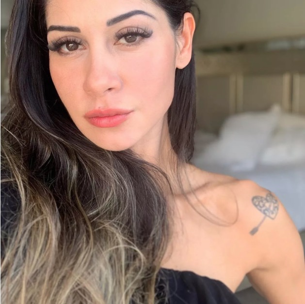 Morando com ex, Mayra Cardi procura casa para se mudar após separação