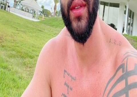 Com prainha e garagens para 10 carros, conheça a mansão de Gusttavo Lima 