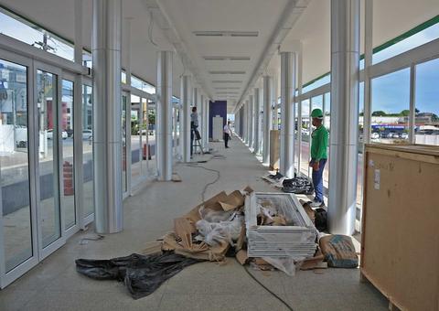 Trecho da avenida Max Teixeira será interditado para conclusão da obra de estação de ônibus