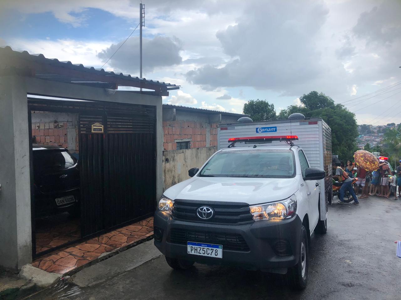 Adolescente é morto a facadas pelo próprio irmão durante discussão em Manaus 