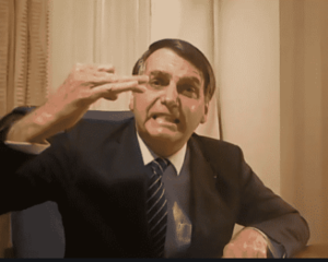 Bolsonaro avança sobre as instituições e reação é medrosa e acanhada