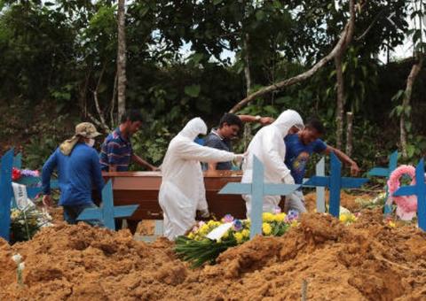 Brasil tem 965 novas mortes por coronavírus; total passa de 22 mil