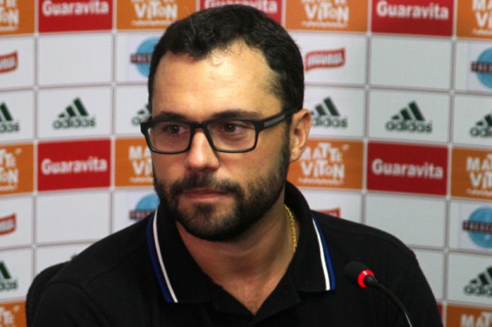 Presidente do Fluminense, Mário Bittencourt critica retorno do futebol: 'quatro mil mortes no Rio'