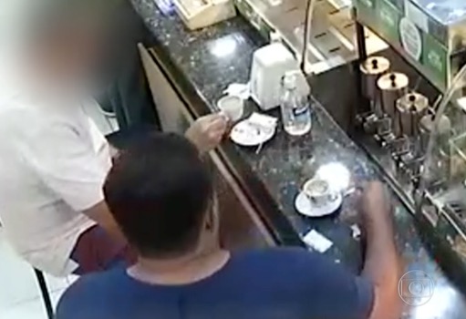 Don Juan que aplicava golpe do 'Boa Noite Cinderela' em homens há 13 anos é preso