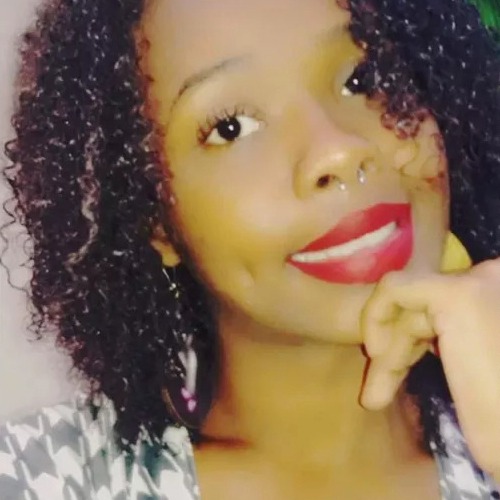  Jovem é baleada enquanto dormia dentro de casa no Rio de Janeiro 