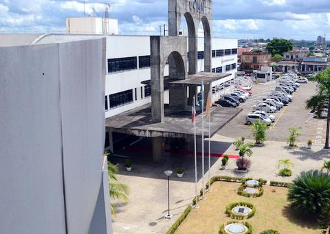 Em Manaus, câmara municipal aprova suspensão do recesso do meio do ano