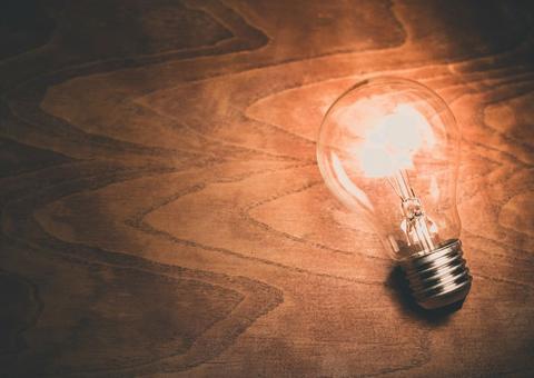 Senado aprova proibição de corte de luz em véspera de fins de semana