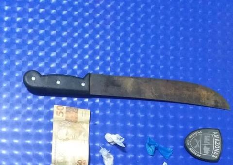 Casal que vendia drogas na rua é preso no Amazonas 