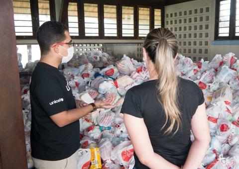 Parceria Unicef-Sejusc beneficia ‘Idoso Ativo’ com kit de higiene no Amazonas