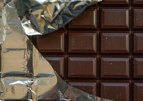 Saiba quais alimentos melhoram o humor e trazem felicidade