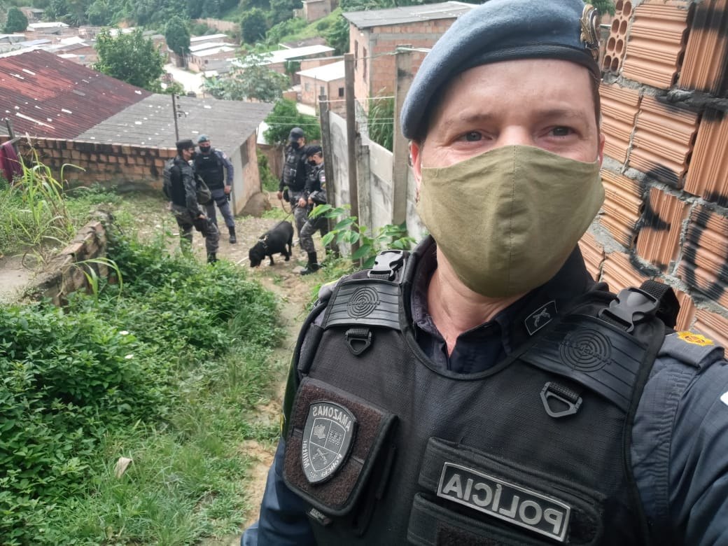 Dupla é presa por tráfico de drogas durante operação policial em Manaus 