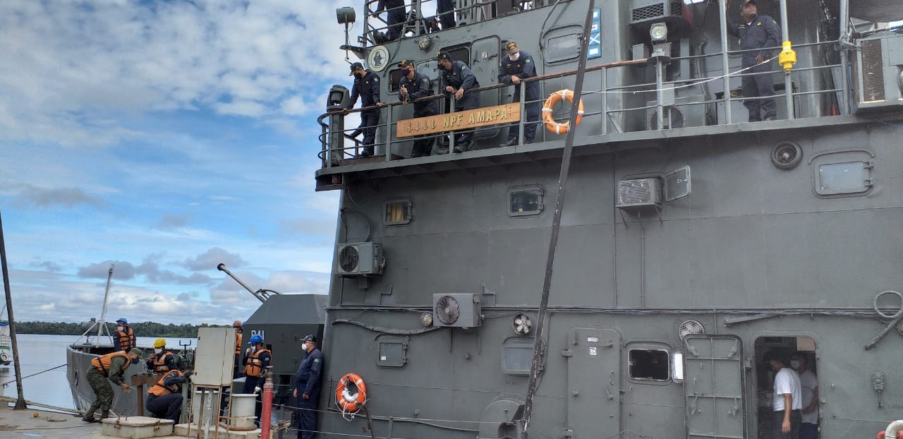 CMA envia navio para impedir tráfego fluvial de pessoas para garimpo ilegal no Amazonas