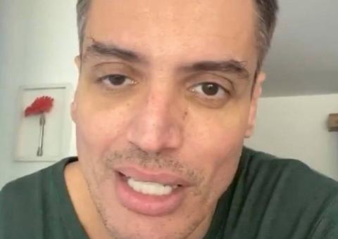 Justiça proíbe Leo Dias de citar nome de Anitta