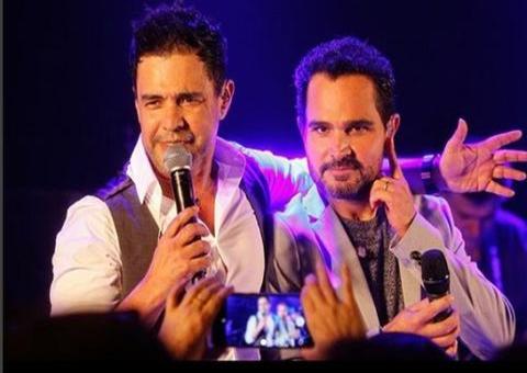 Zezé di Camargo e Luciano testaram negativo para coronavírus após músico da banda ser internado