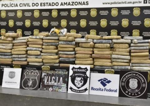 Homem é preso com 85 kg de drogas em barco no Amazonas