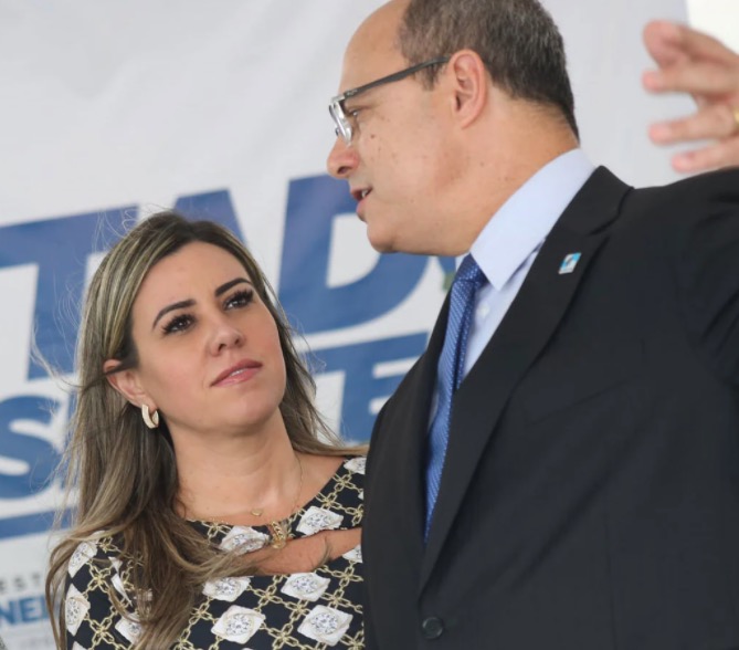 Após ser alvo da PF, primeira-dama Helena Witzel vai parar em hospital no Rio de Janeiro